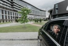 optimal contact timing strategy